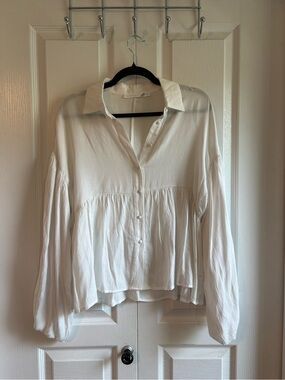 Altar'd State White Button-Front Peasant Blouse